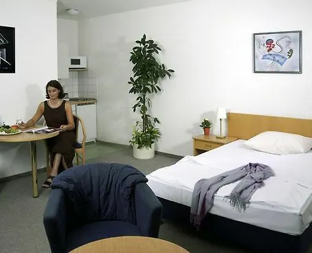 Ariva Boardinghouse Platanenhof Lejlighedshotel MHG
